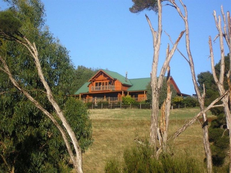 12 Robertsons Road, West Ulverstone TAS 7315