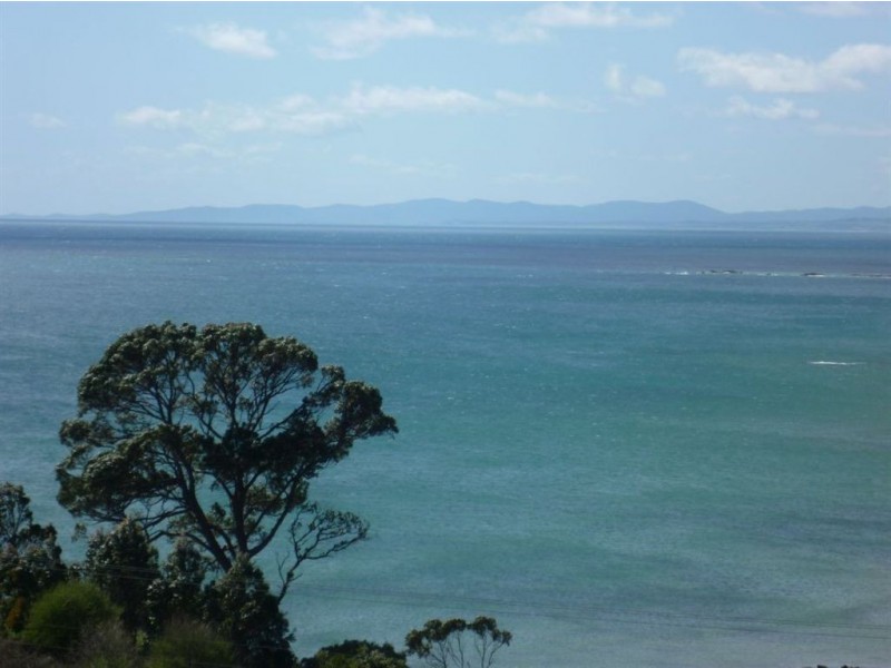 12 Robertsons Road, West Ulverstone TAS 7315