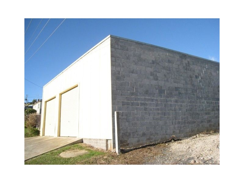 12 Elizabeth Street, Penguin TAS 7316