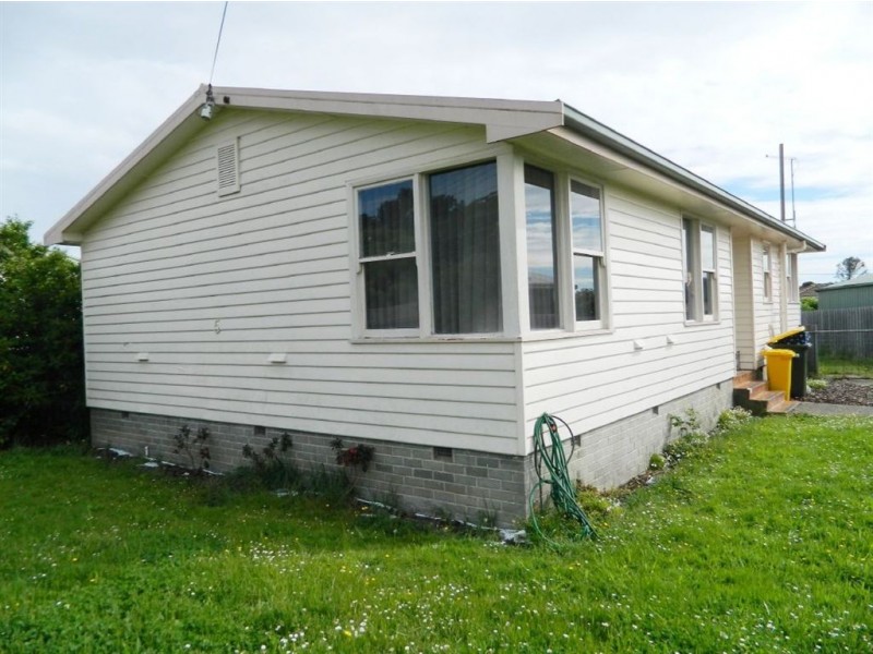 5 McCulloch Street, Ulverstone TAS 7315