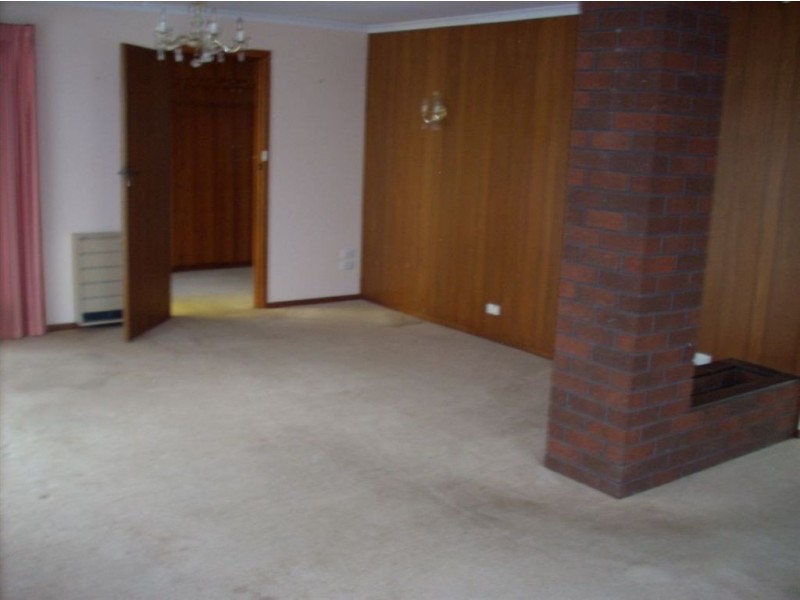 18 Westland Drive, West Ulverstone TAS 7315