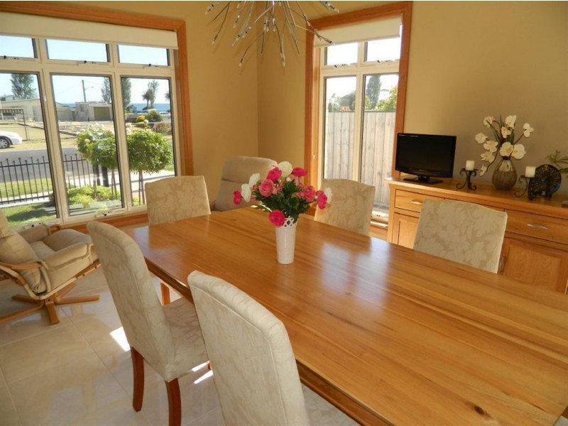 38 Water Street, Ulverstone TAS 7315