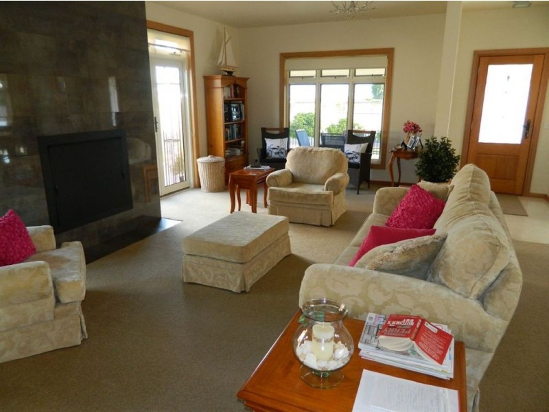 38 Water Street, Ulverstone TAS 7315