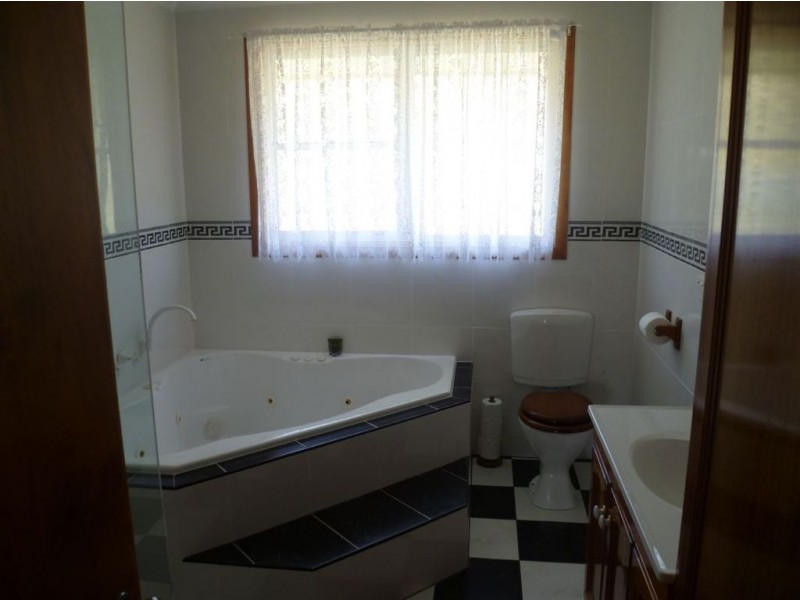 247 Penguin Road, Ulverstone TAS 7315