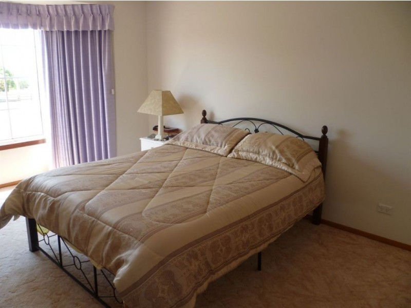 247 Penguin Road, Ulverstone TAS 7315