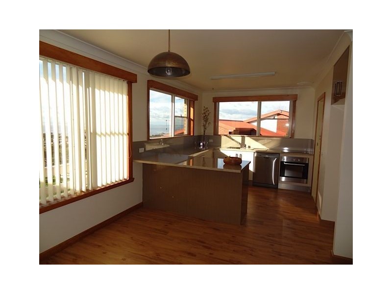 13 Burnett Crescent, Ulverstone TAS 7315