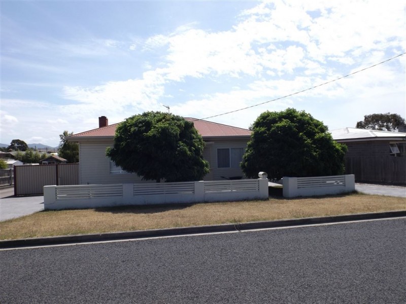 1/12 Walker Street, Ulverstone TAS 7315