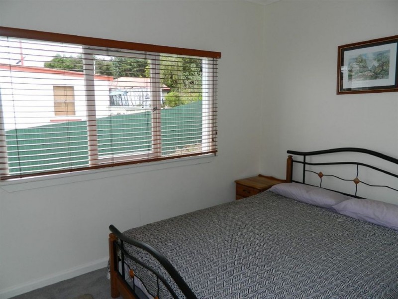 2 William Street, Ulverstone TAS 7315
