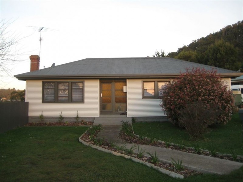 7 Hogarth Road, Sulphur Creek TAS 7316