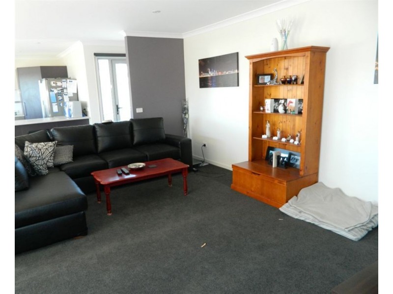 2/13 McCall Terrace, Devonport TAS 7310
