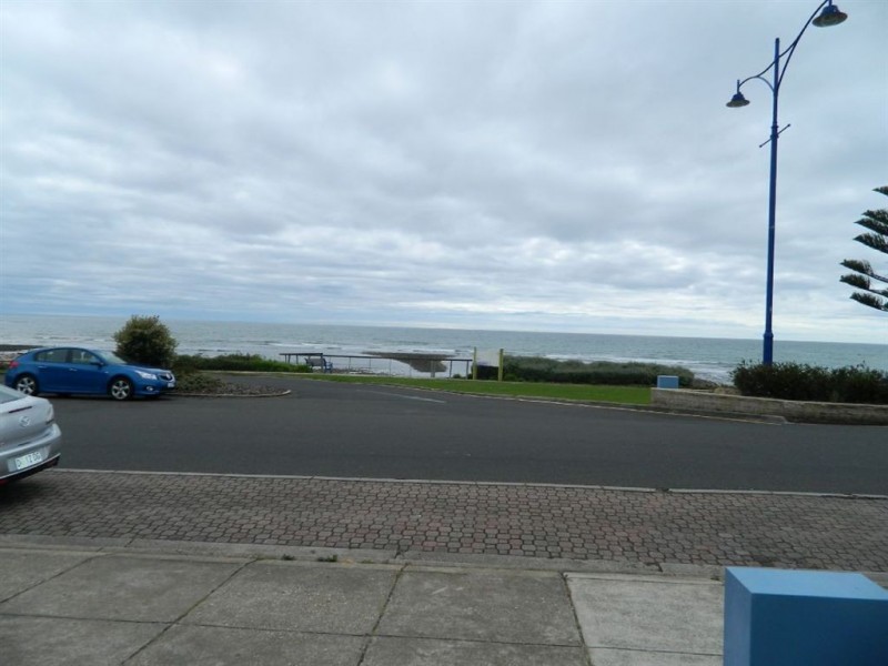 54 Main Road, Penguin TAS 7316