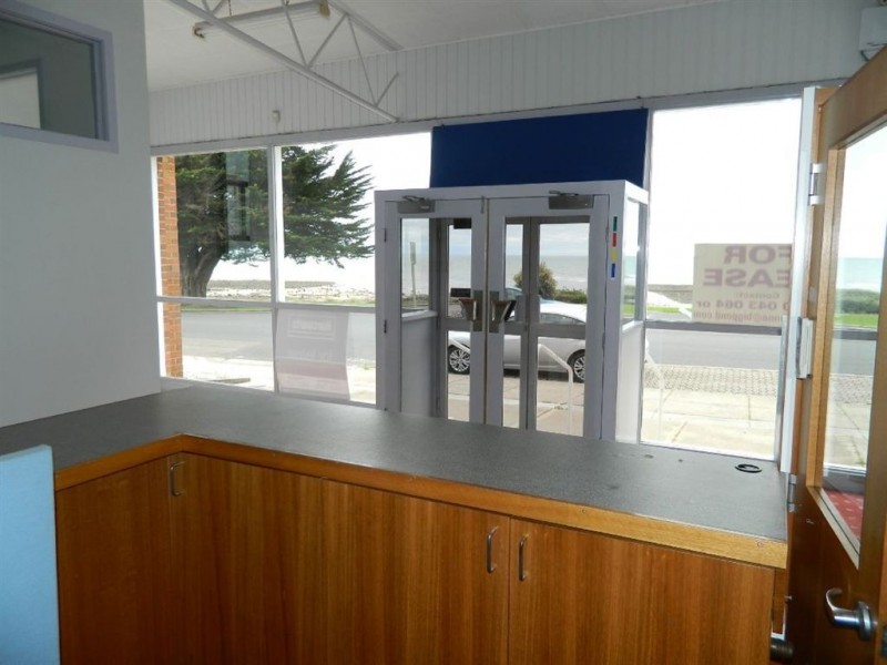 54 Main Road, Penguin TAS 7316