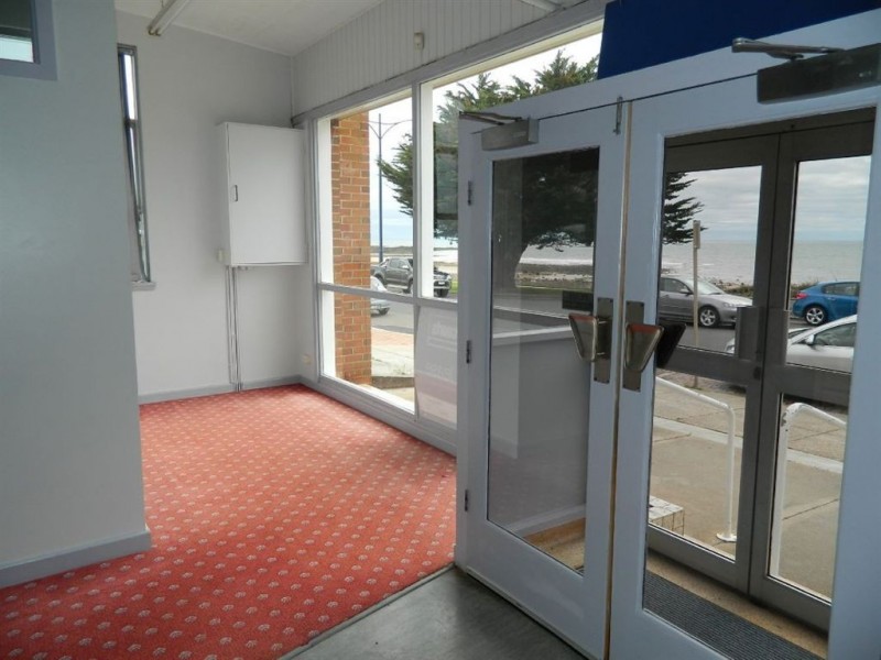 54 Main Road, Penguin TAS 7316