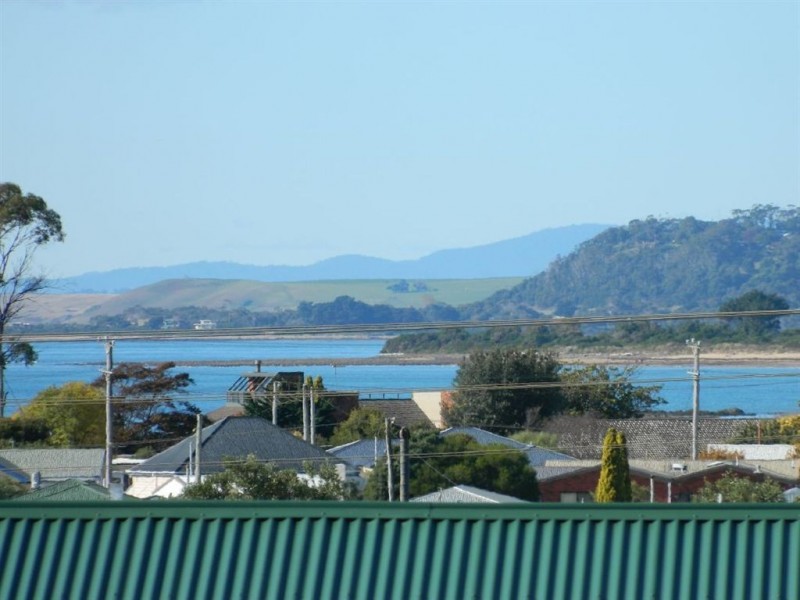 1/58 Clara Street, Ulverstone TAS 7315