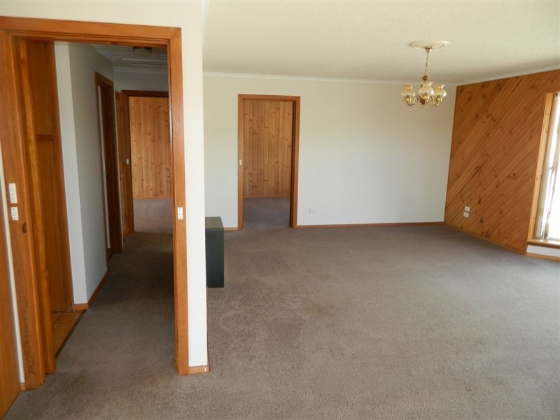 2/24 Richard Place, Ulverstone TAS 7315