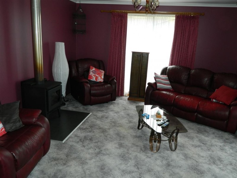 12 Westland Drive, West Ulverstone TAS 7315