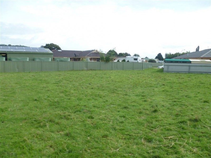 2 Grants Court, Turners Beach TAS 7315