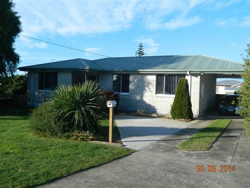 13 Dooley Street, West Ulverstone TAS 7315