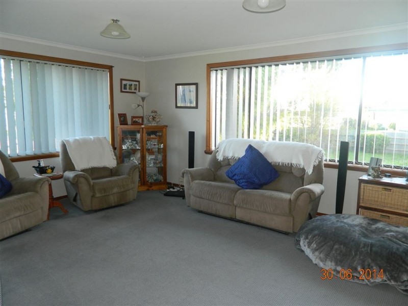 13 Dooley Street, West Ulverstone TAS 7315