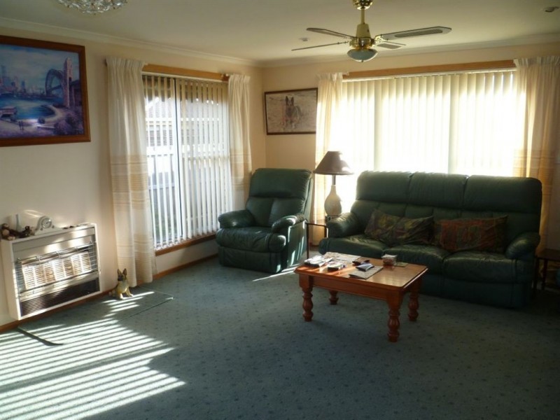77 Leighlands Avenue, Ulverstone TAS 7315