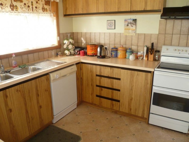 77 Leighlands Avenue, Ulverstone TAS 7315