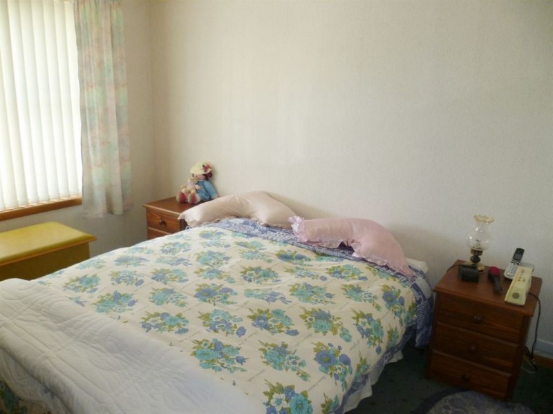 77 Leighlands Avenue, Ulverstone TAS 7315