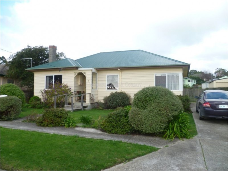 5 Elizabeth Street, Ulverstone TAS 7315
