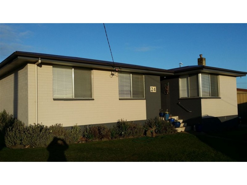 24 Whittle Street, Penguin TAS 7316