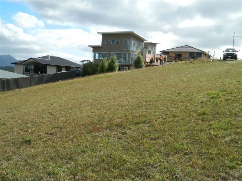 148 Upper Maud Street, West Ulverstone TAS 7315