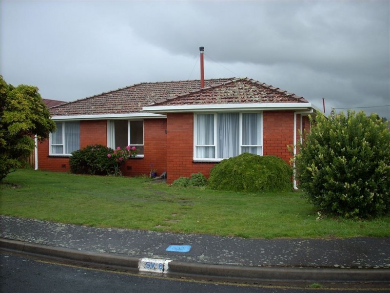 2 Crawford Street, Ulverstone TAS 7315