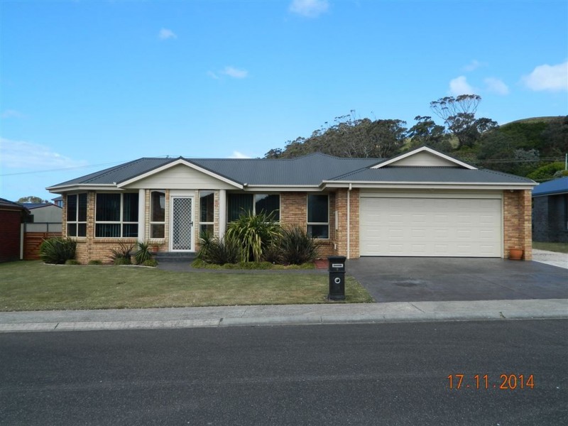 2 Seabreeze Avenue, Sulphur Creek TAS 7316