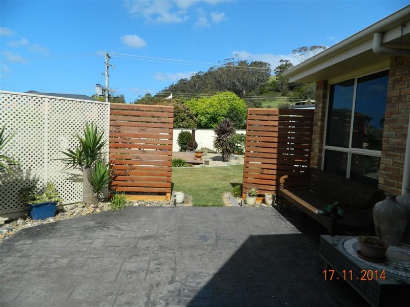 2 Seabreeze Avenue, Sulphur Creek TAS 7316