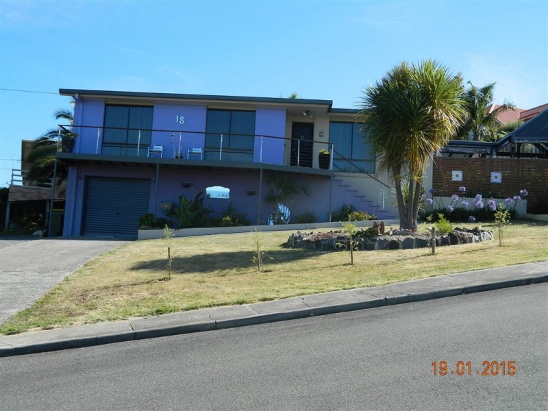 18 Clarke Street, Ulverstone TAS 7315