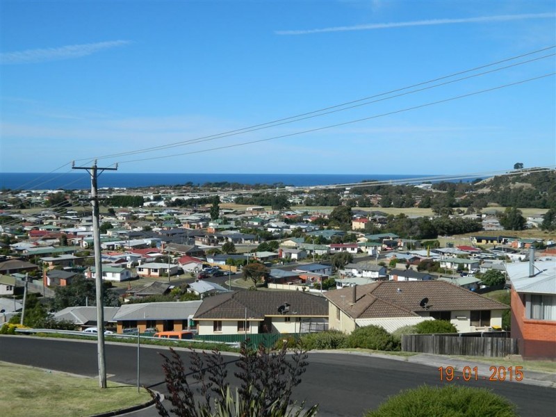 18 Clarke Street, Ulverstone TAS 7315