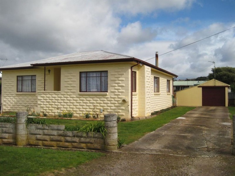 16 Amherst Street, Ulverstone TAS 7315