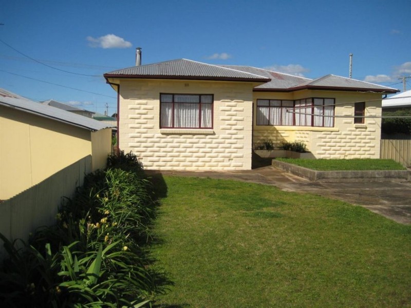 16 Amherst Street, Ulverstone TAS 7315
