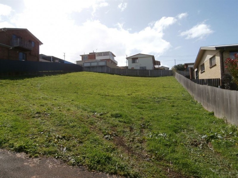 6 Lakin Street, West Ulverstone TAS 7315