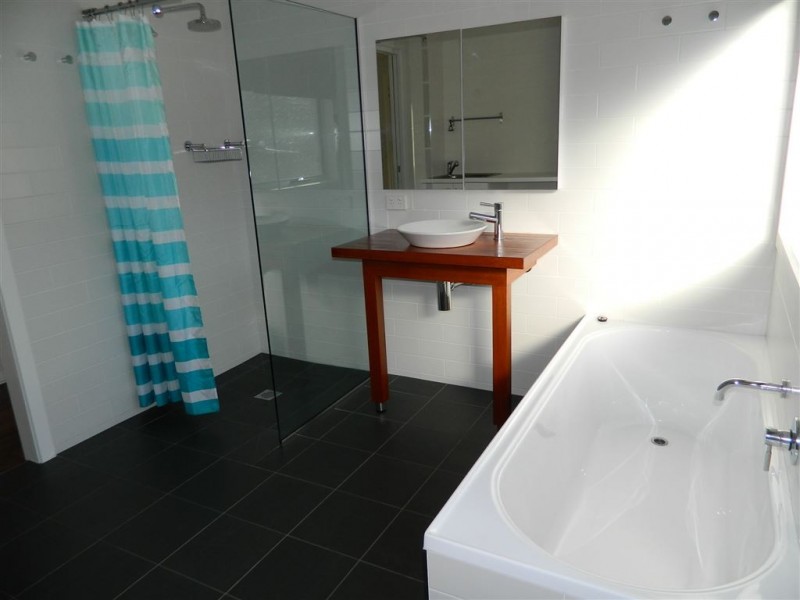 60 River Road, West Ulverstone TAS 7315