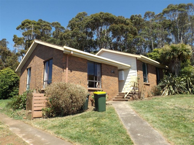 4 Niara Court, West Ulverstone TAS 7315