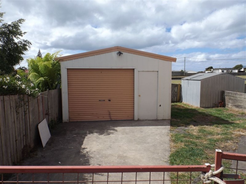6 Lebrina Court, West Ulverstone TAS 7315