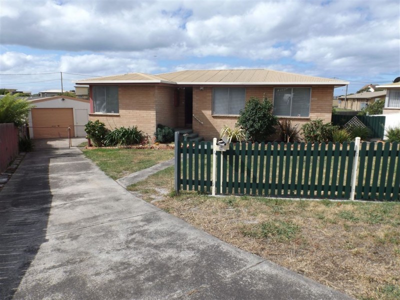 6 Lebrina Court, West Ulverstone TAS 7315