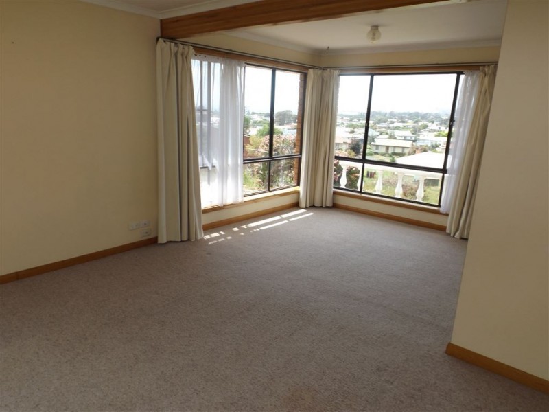 12 Kywong Crescent, West Ulverstone TAS 7315