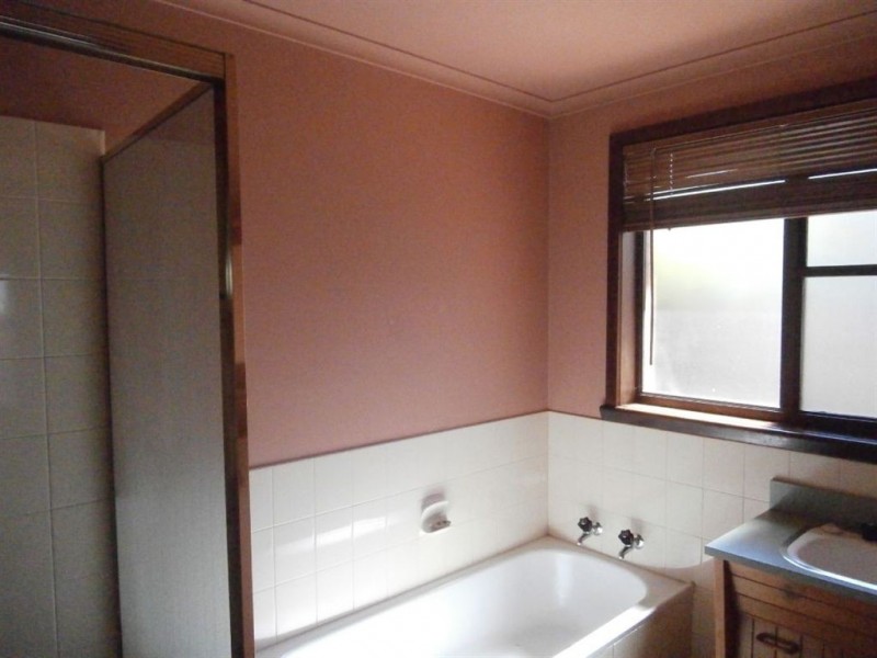 8 Burnett Crescent, Ulverstone TAS 7315