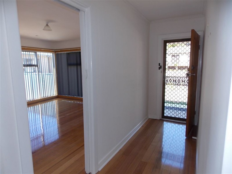 4 Elizabeth Street, Penguin TAS 7316