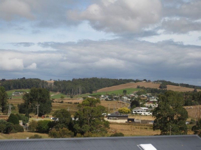 2 Wadecliff Rise, Ulverstone TAS 7315