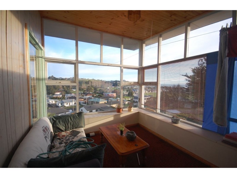 21 Quinn Street, Penguin TAS 7316