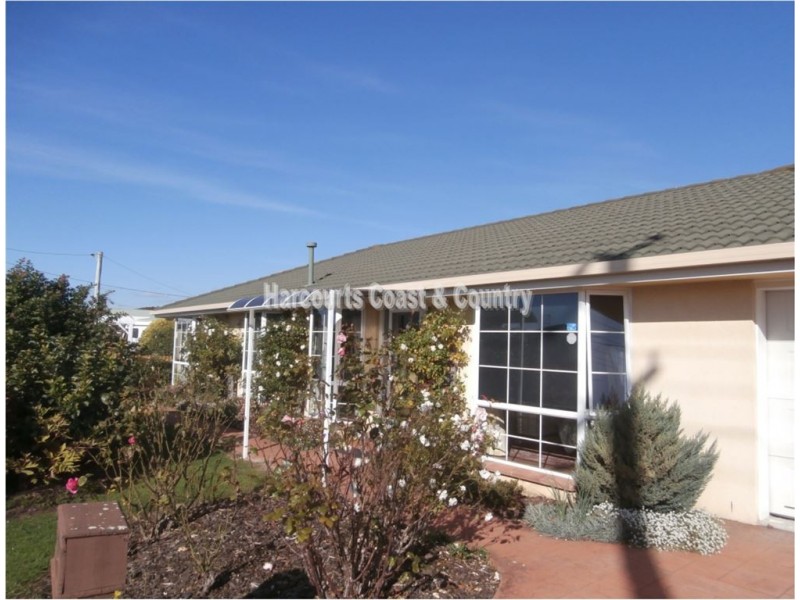 11 Bertha Street, West Ulverstone TAS 7315
