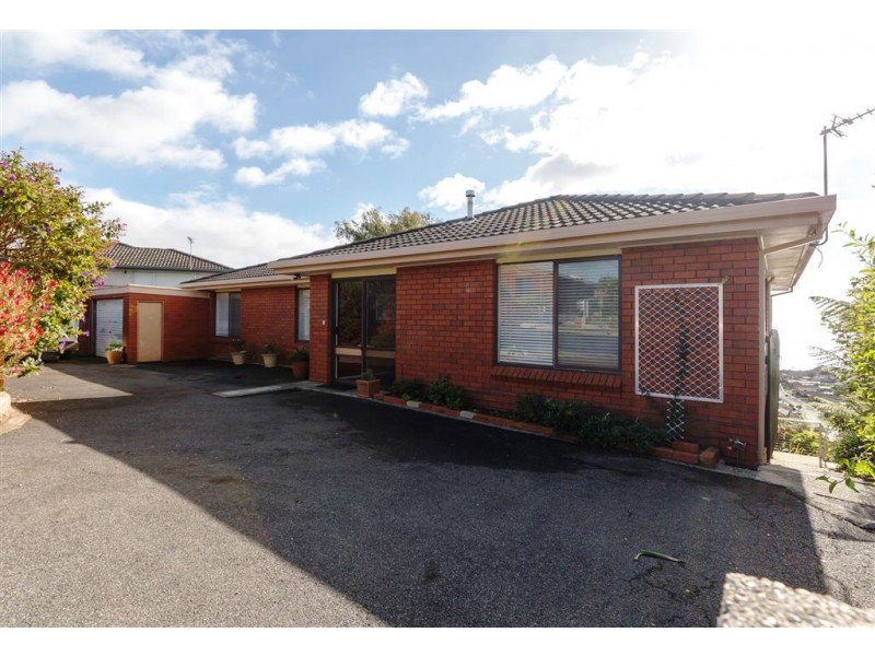 102 Upper Maud Street, West Ulverstone TAS 7315