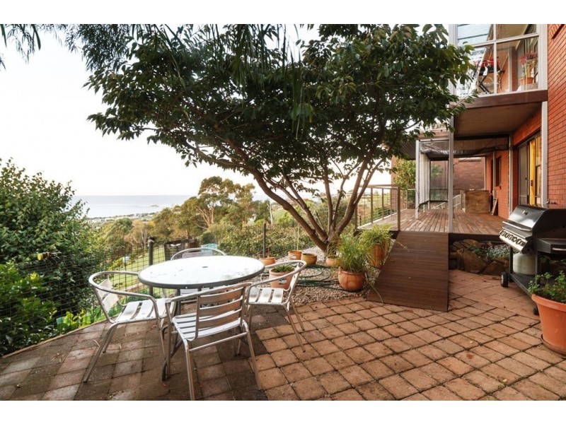 102 Upper Maud Street, West Ulverstone TAS 7315