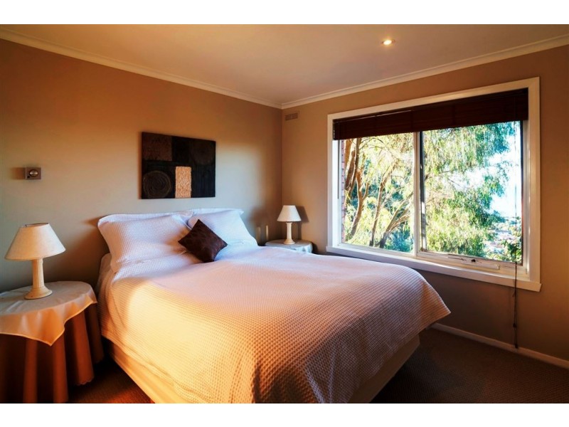 102 Upper Maud Street, West Ulverstone TAS 7315